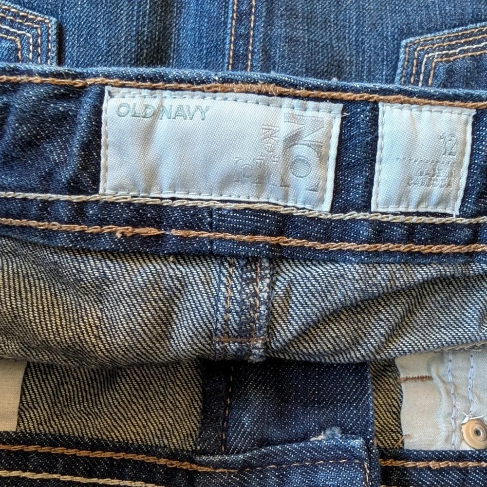 Old Navy Girls Blue Denim Mini Skirt‎ Dark Wash Raw Hem Size 12 Festival Retro